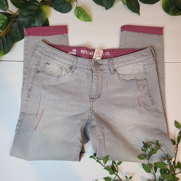 11 Mossimo Grey and Red crop Pantacourt Jeans - Picture 3 of 6